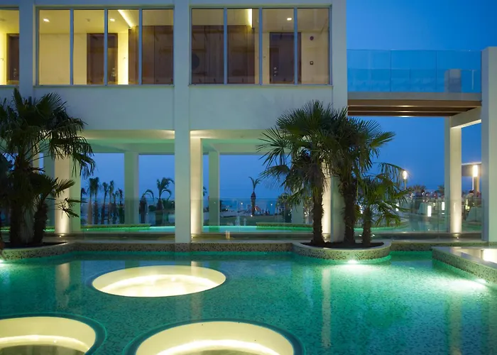Hotell Sunrise Pearl & 5*