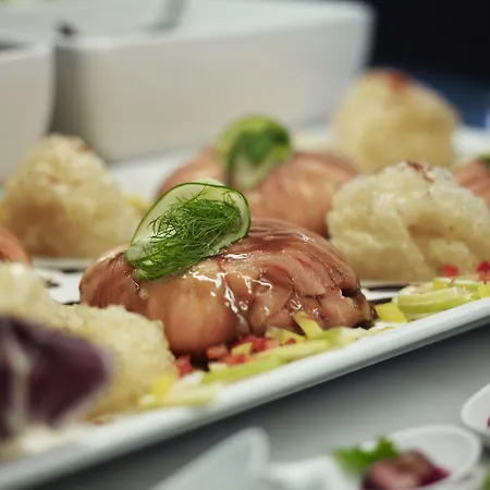 Sunrise Pearl & Hotel